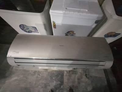 Haier ac 1.5 condition 10/10 urgent sale contact 03207715639
