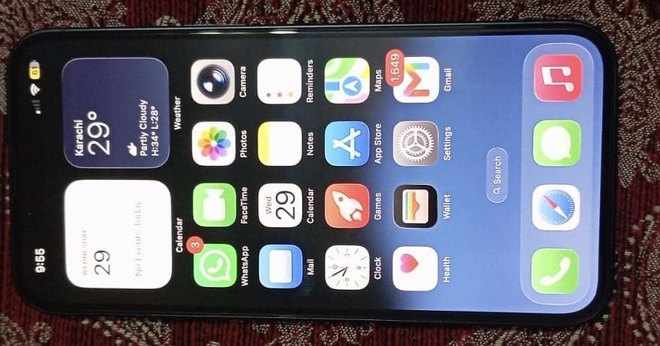 Apple iPhone 13 0