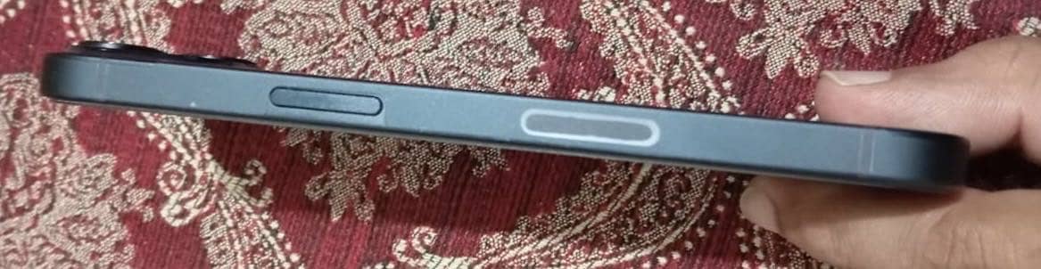 Apple iPhone 13 3