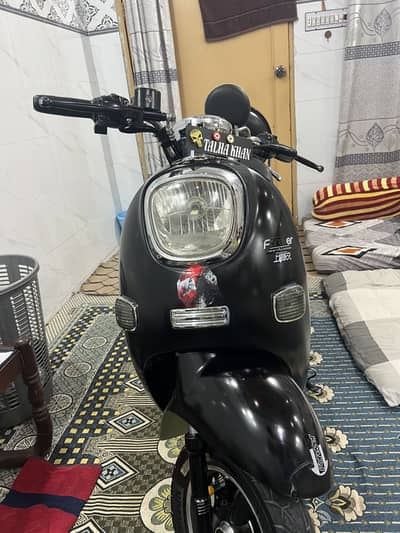 Rechargeable Scoti vespa