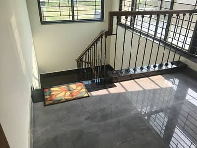 1 Kanal Brand New Furnished Upper Portion for Rent in Bahria Town Sector E