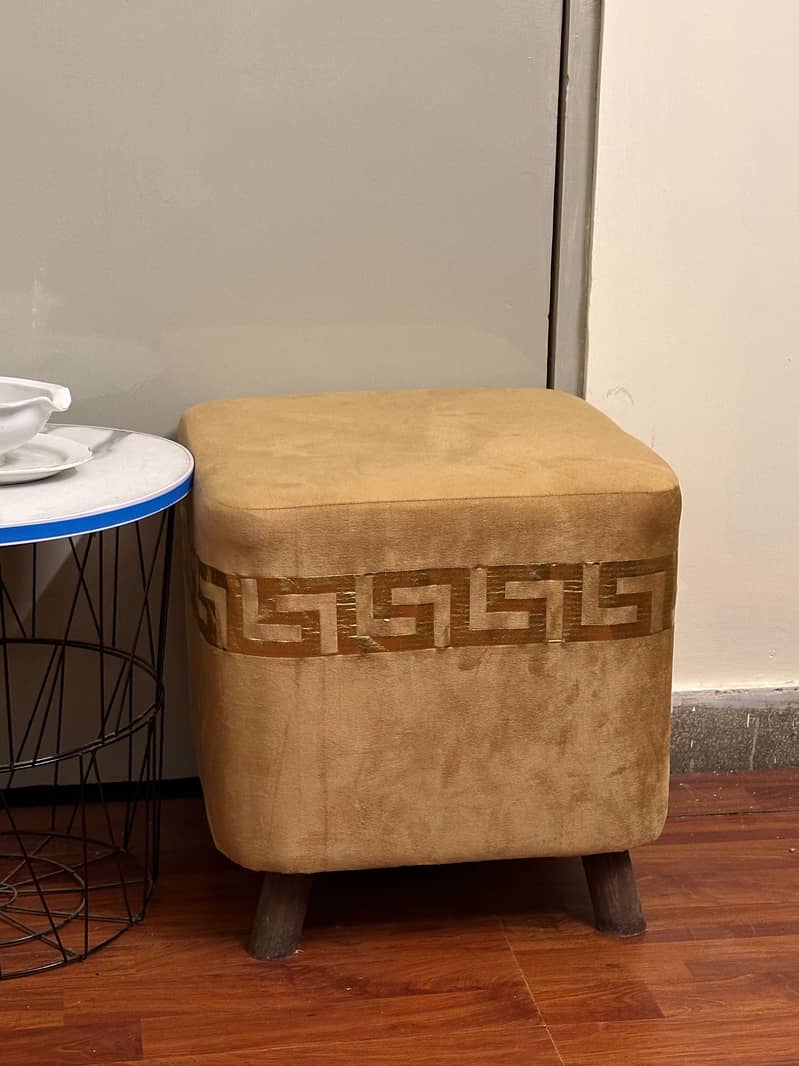 2 stools and table 1