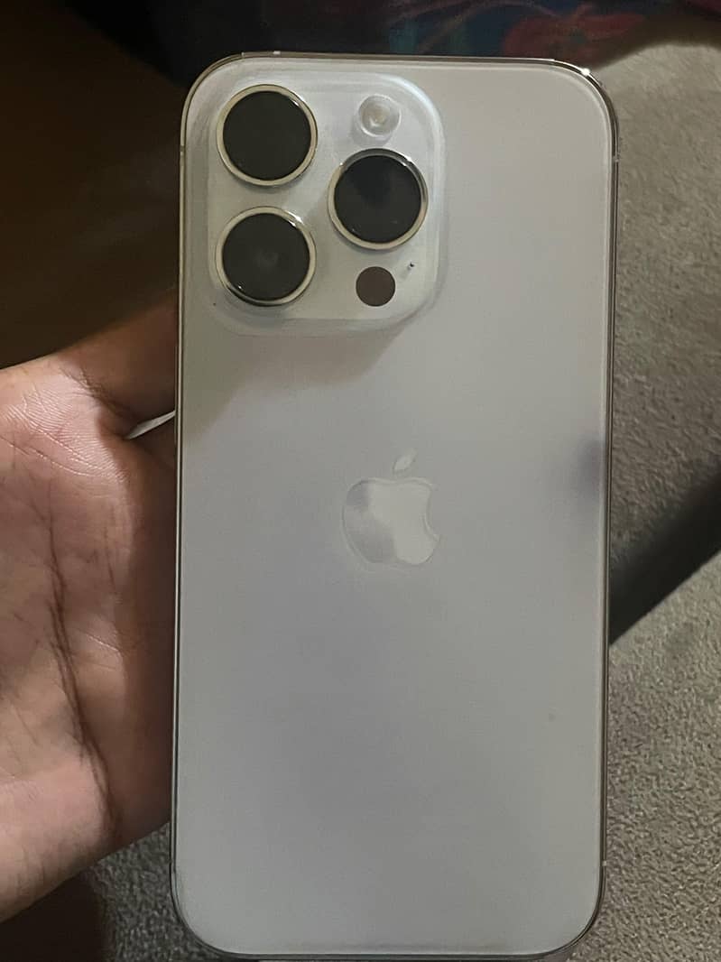 Apple iPhone 14 Pro 0
