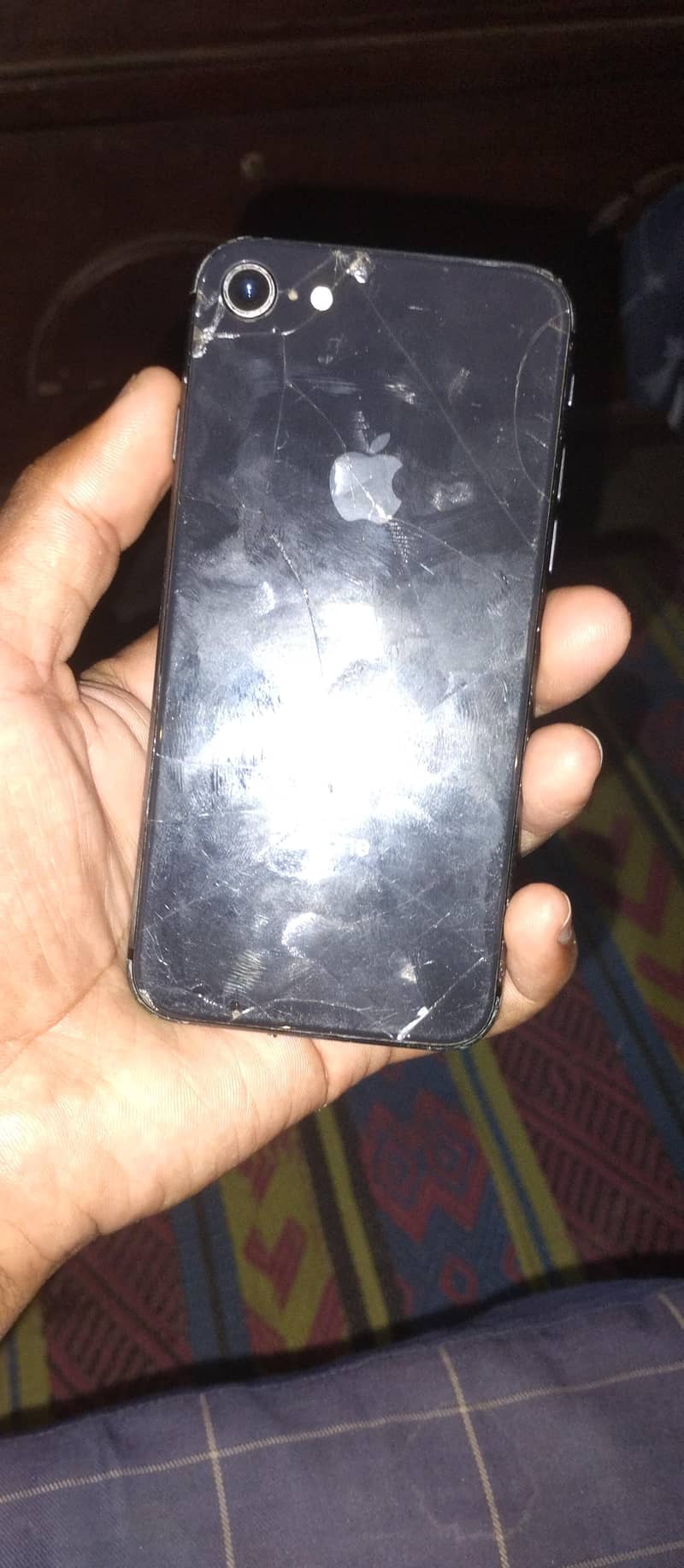 Apple iPhone 8 1