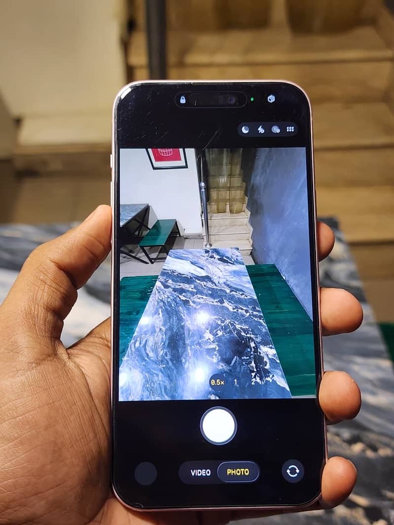 Apple iPhone 15 plus 1