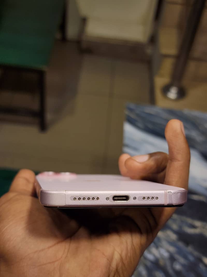 Apple iPhone 15 plus 5