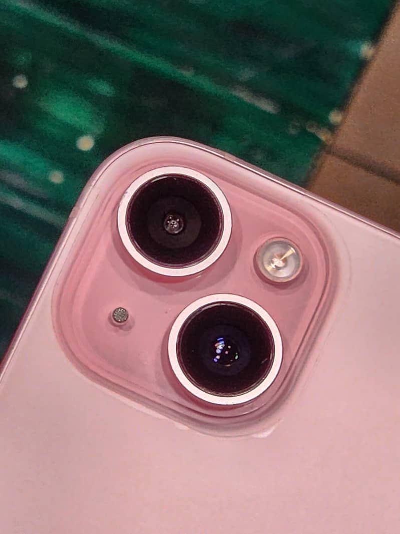 Apple iPhone 15 plus 7