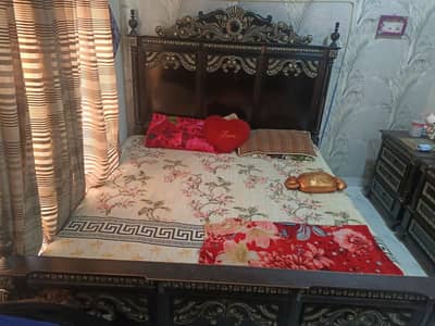 Solid wood bed set