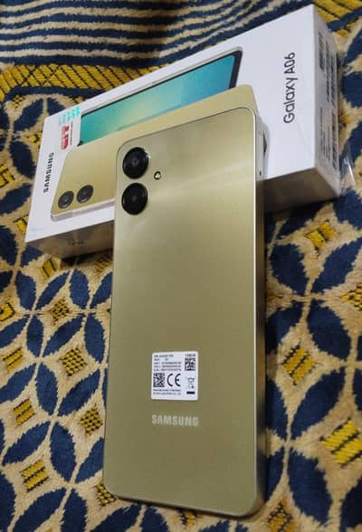 Samsung Galaxy A06 (4GB / 128GB) Gold Color - Complete Box