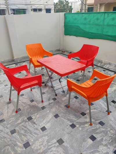 best quality slightly less used table chair set