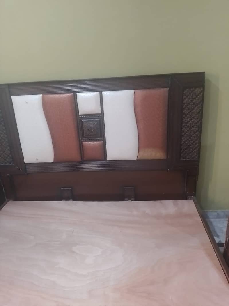 Double Bed 0