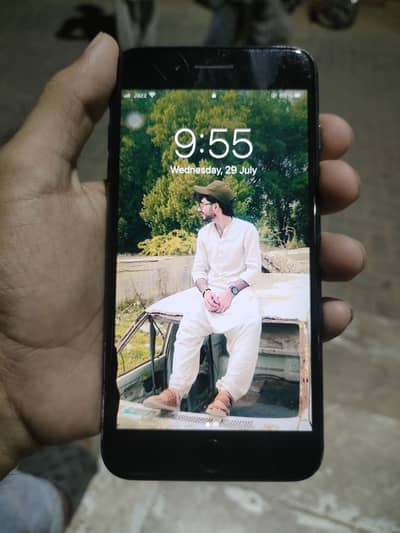 Apple iPhone 7 Plus 128 gb official pta approved hy