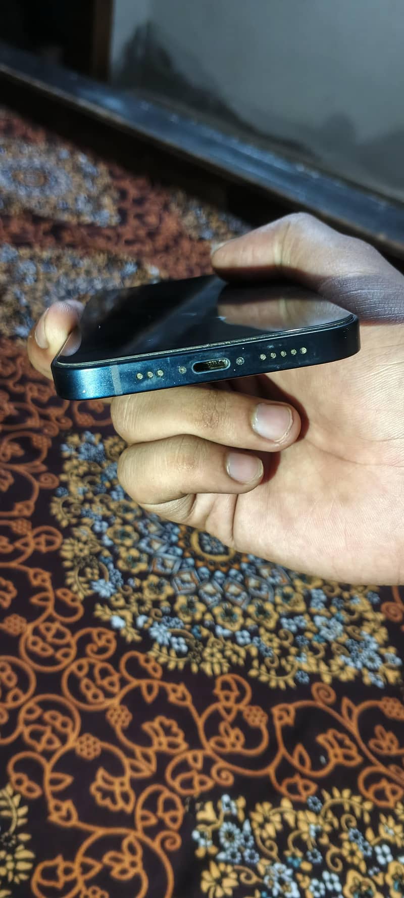 Apple iPhone 13 4