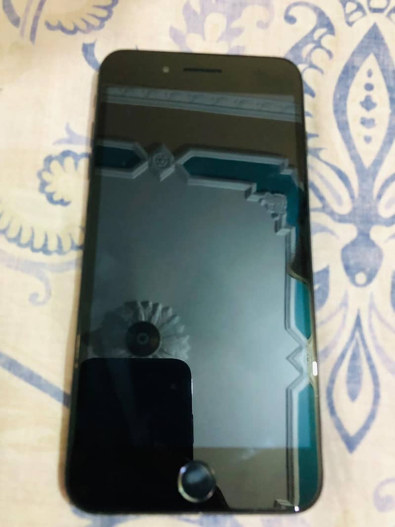 Apple iPhone 7 Plus 1
