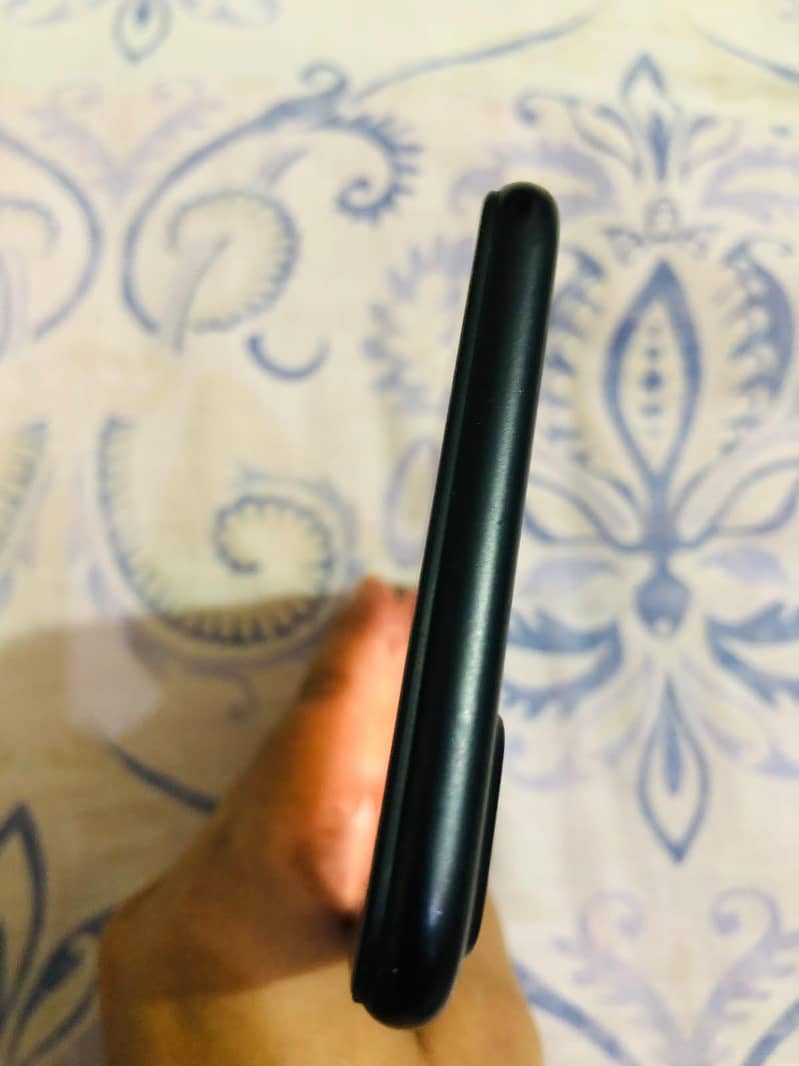 Apple iPhone 7 Plus 6