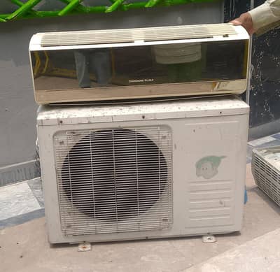 1 Ton non inverter Ac
