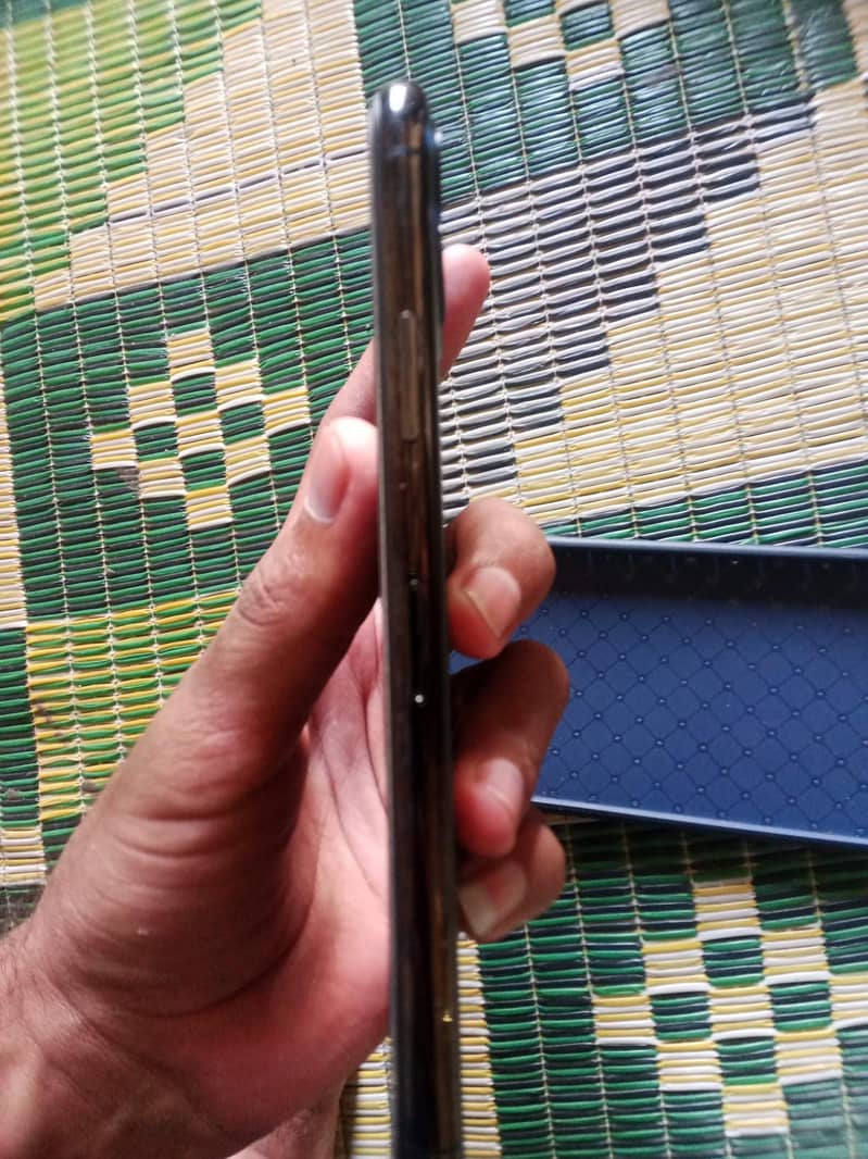 iphone 11pro Max 4