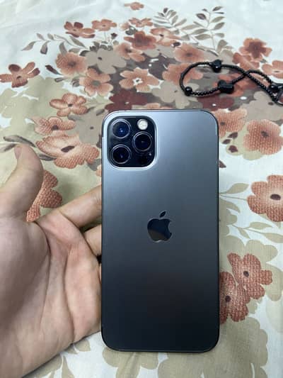 Apple iPhone 12 Pro | 128 GB | 90%Health