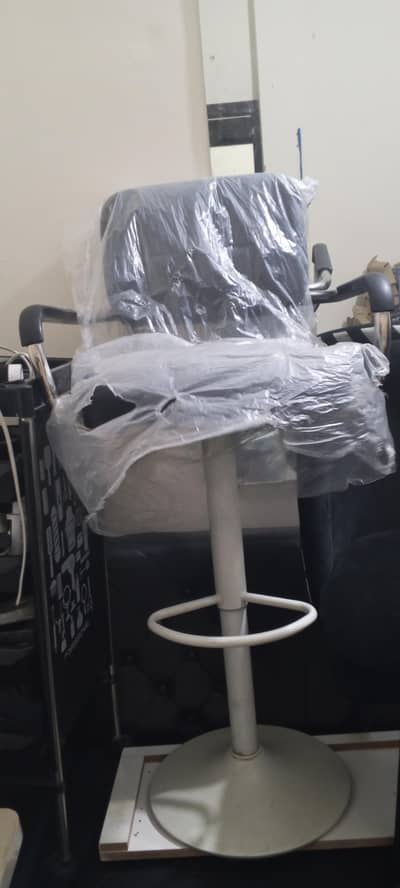Salon Chairs and Mani Pedi Unit