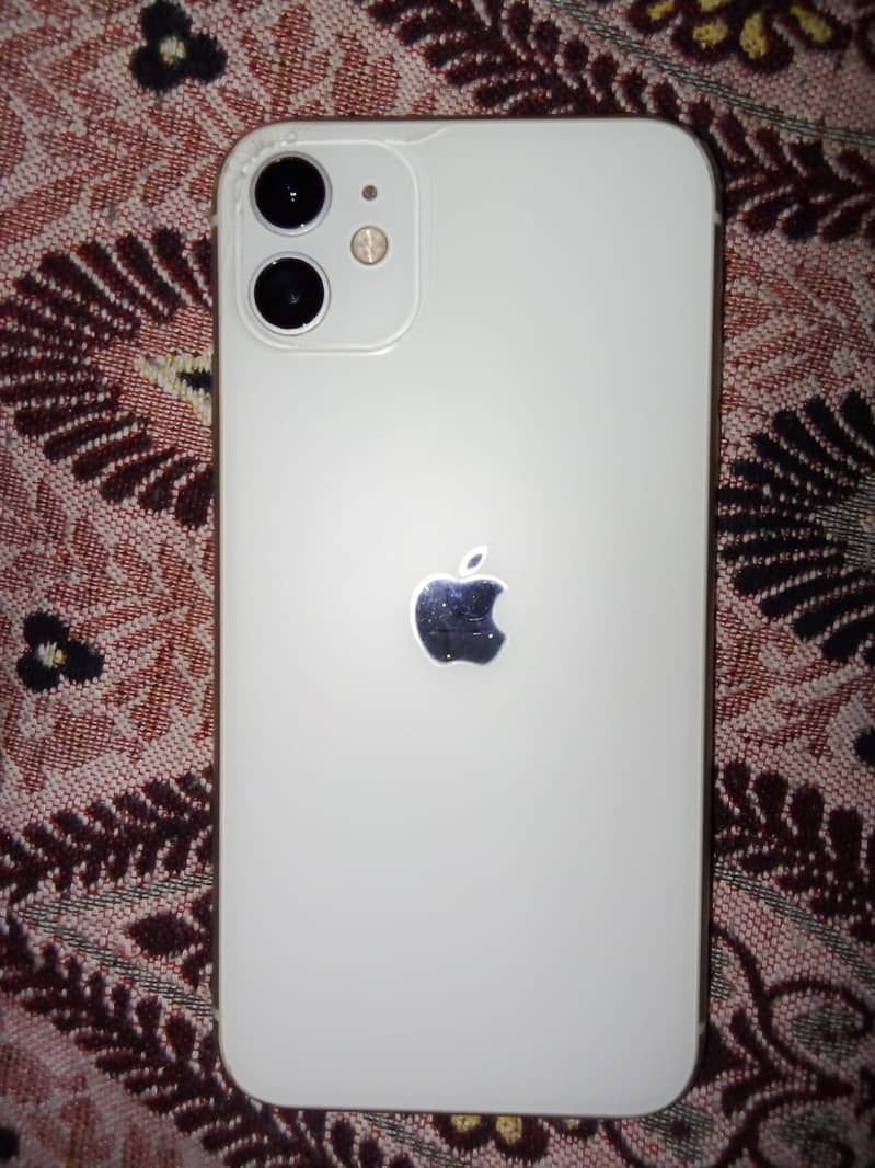 Apple iPhone 11 3