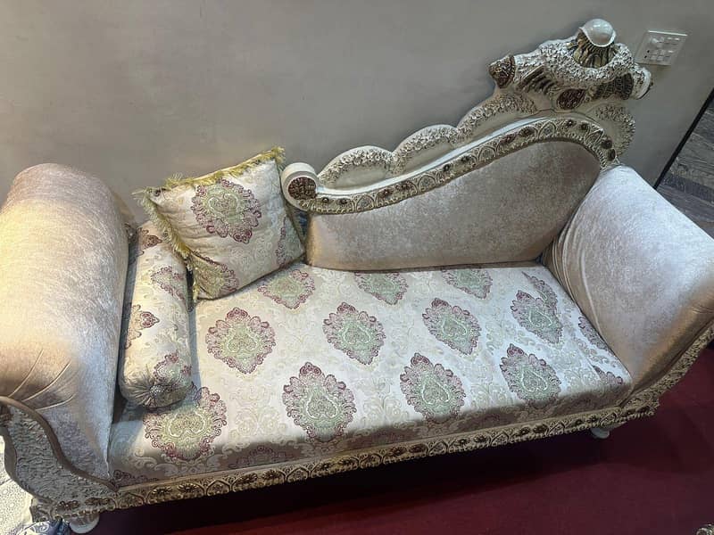 Bed With Full Set 4