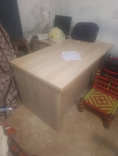 Office Table with or without side table