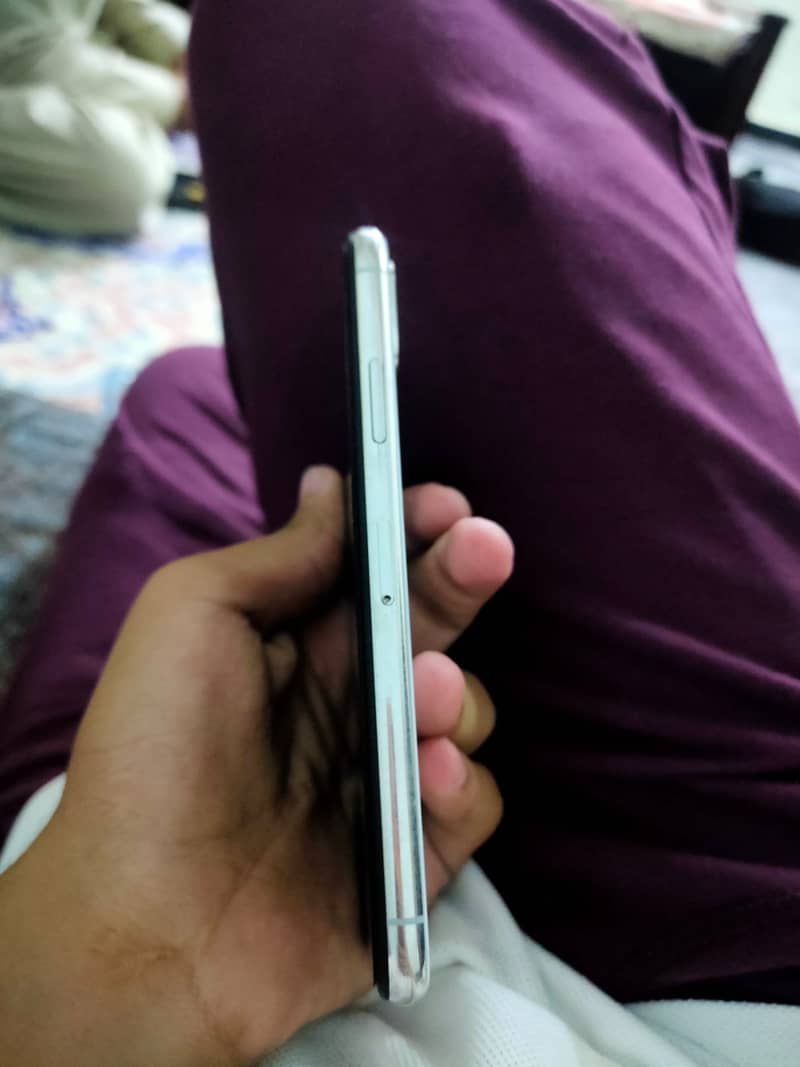 Apple iPhone X 1
