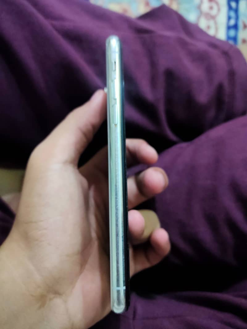Apple iPhone X 2