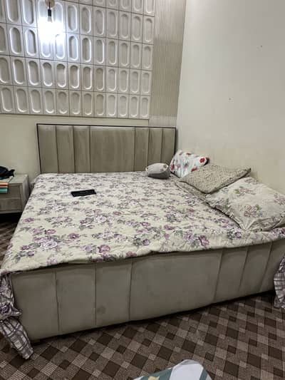 King size bed with mattress