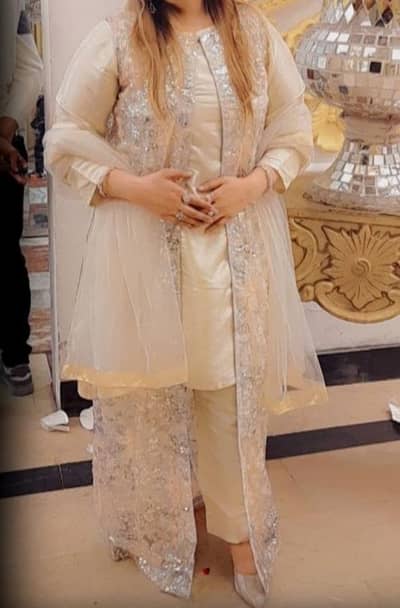 off white complete goun with duptha