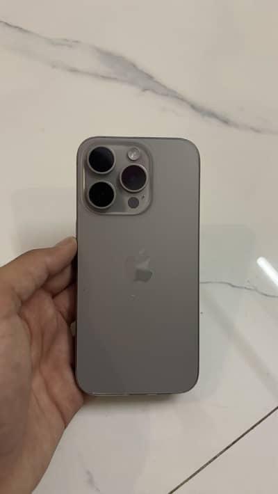 iPhone 15 pro factory unlock
