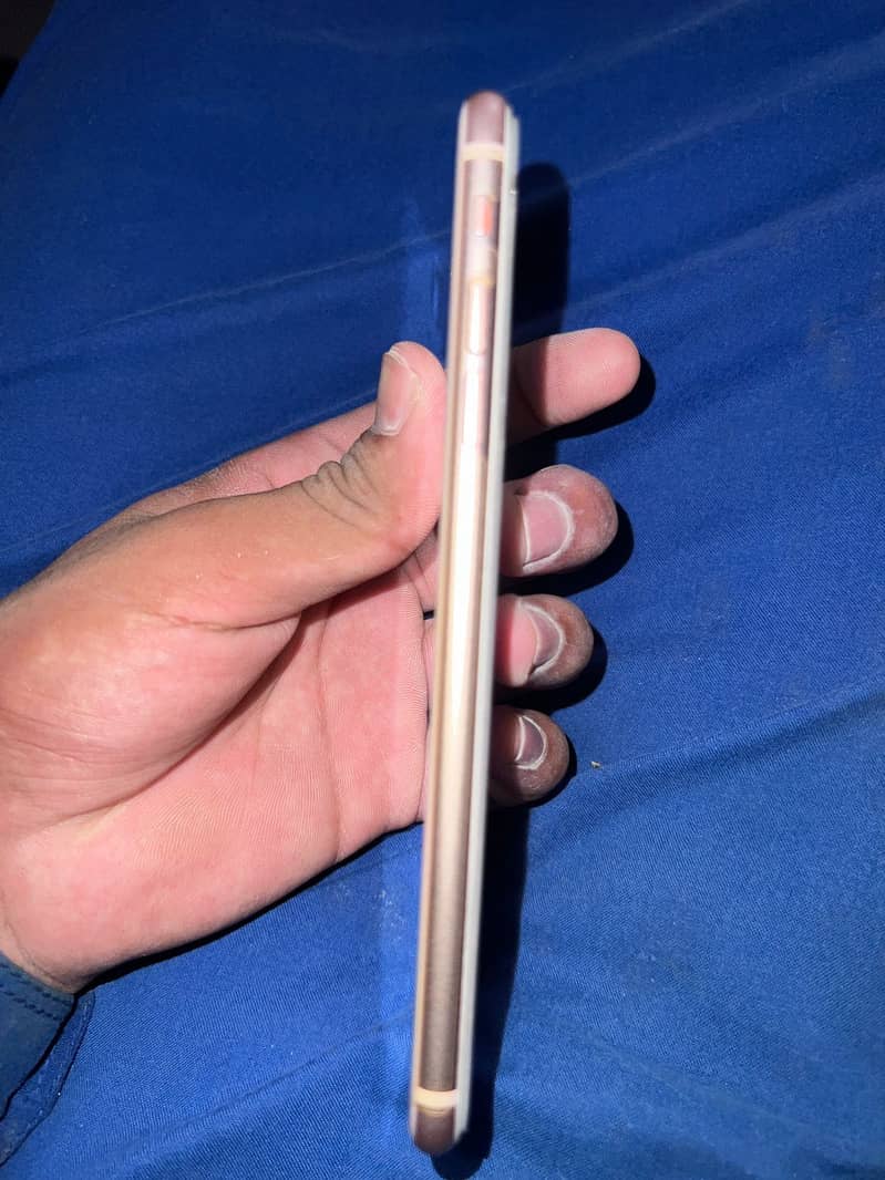 iPhone 0