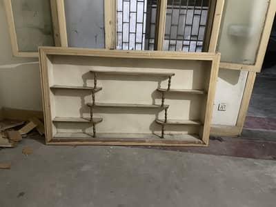 showcases with glass mirrors