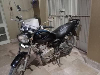 Urgent Sale GS 150 2015 Good condition