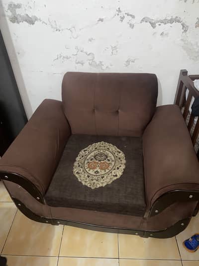 3 seater and 1 seater
