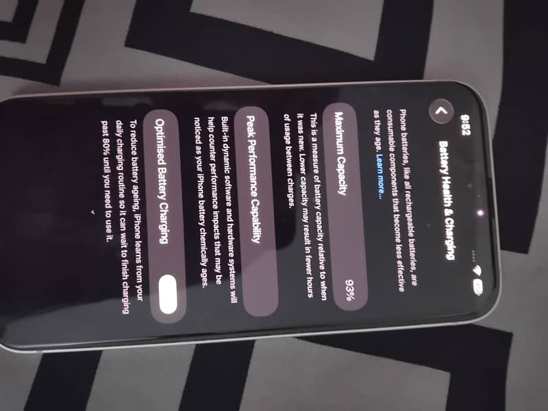 Apple iPhone 13 4