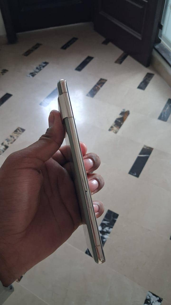 Google Pixel 7 Pro 8