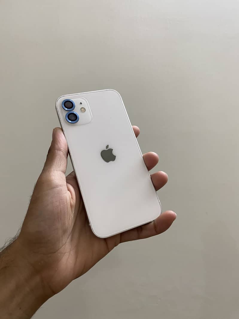 Apple iPhone 12 0