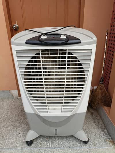 Boss portable evaporative air cooler