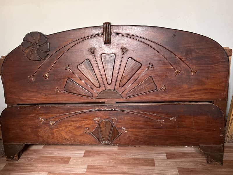 King size bed 1