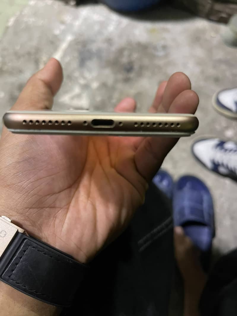 iPhone 8 Plus 10/8 4