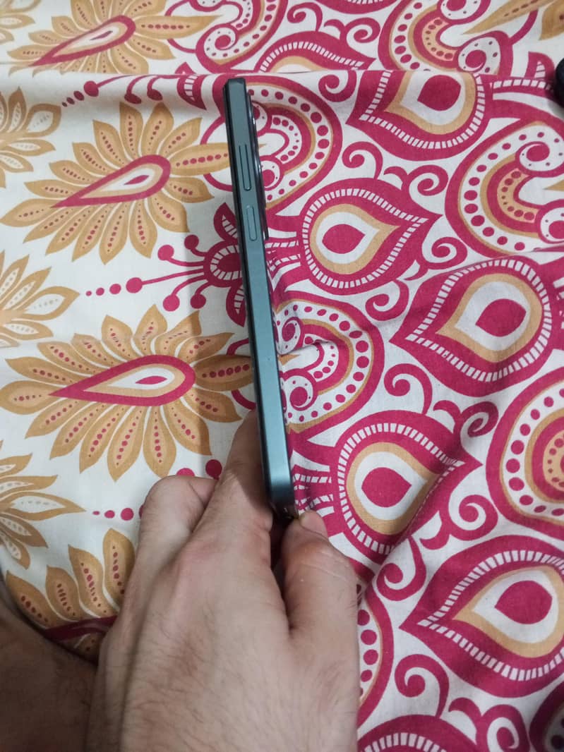 Realme C61 1