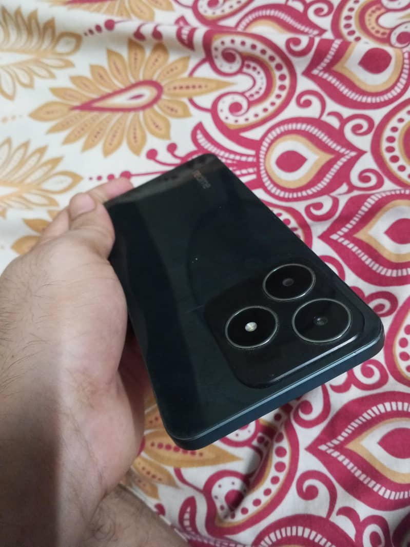 Realme C61 3