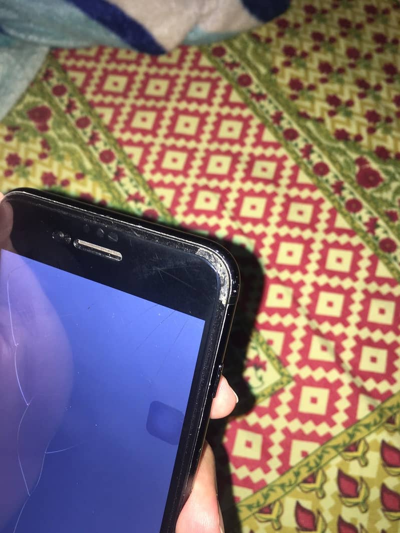 Apple iPhone 7 Plus 1