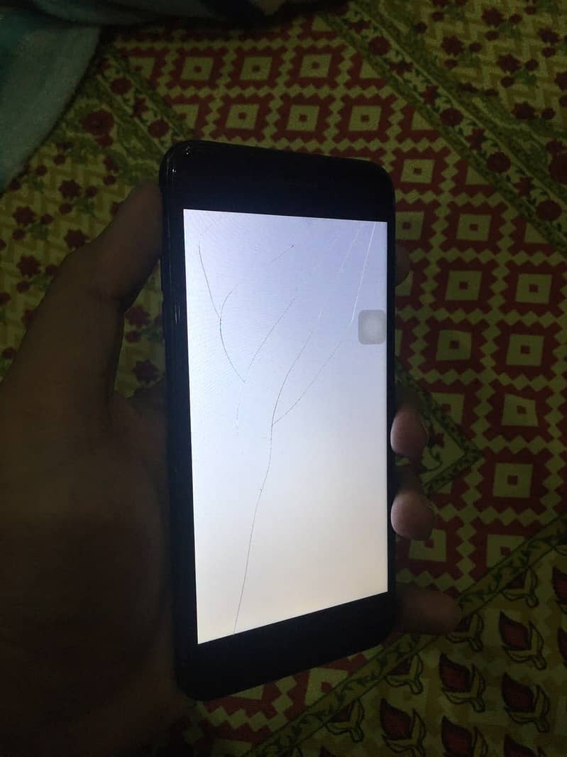 Apple iPhone 7 Plus 4