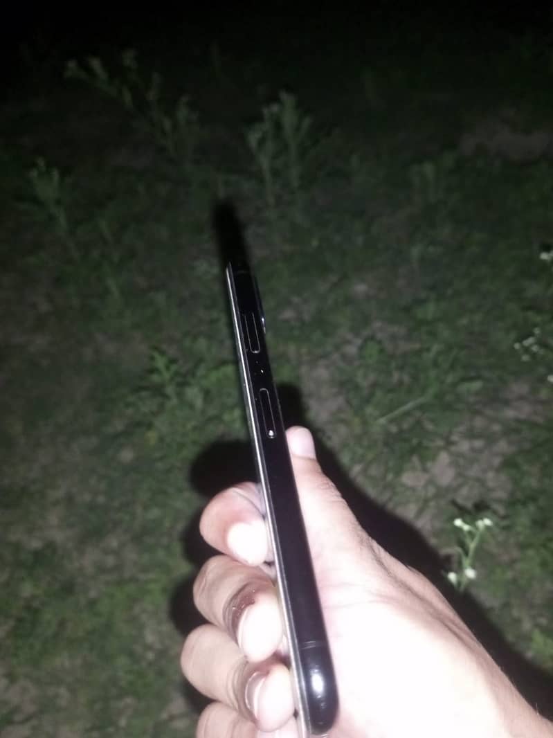 Apple iPhone X 0