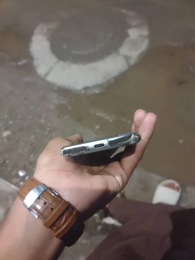 Google Pixel 8 3
