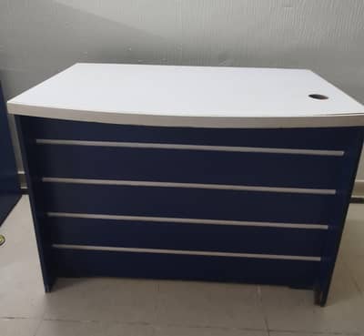 Office/ Reception tables