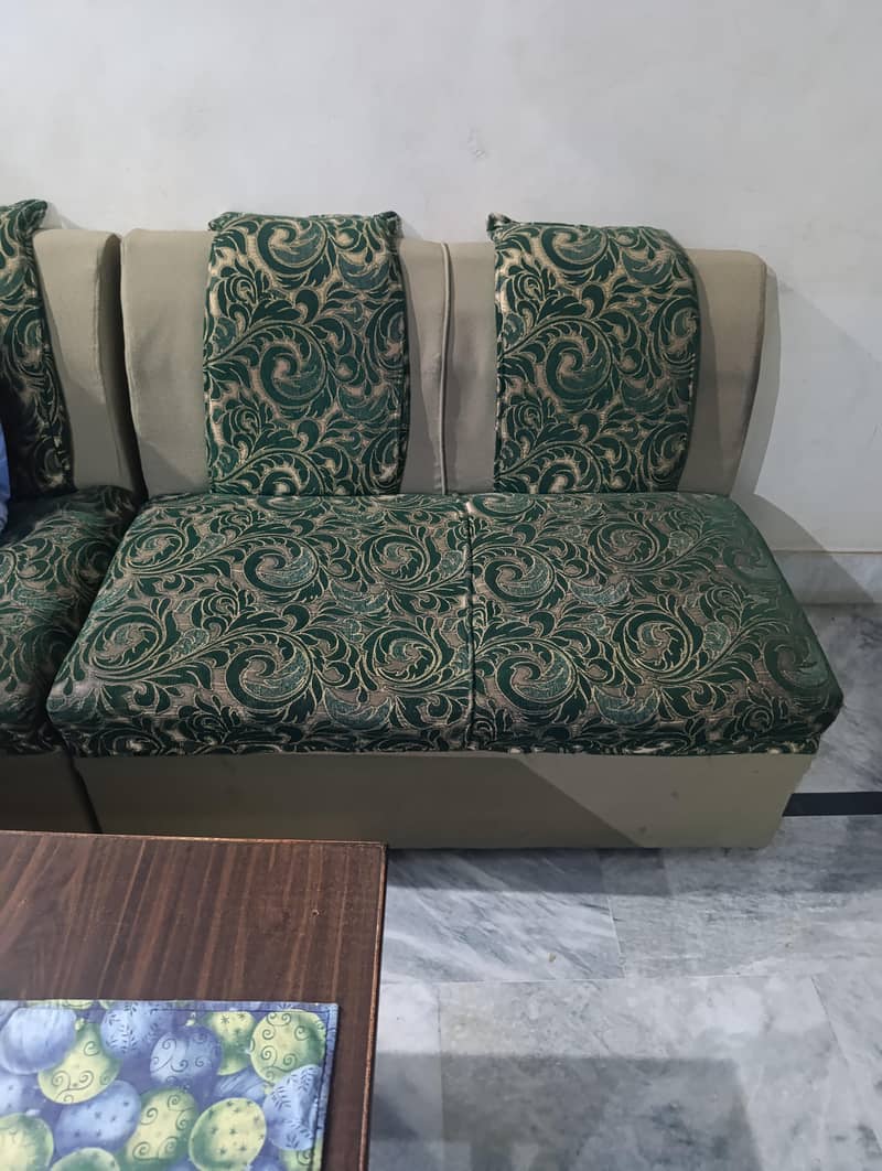L shape sofa 0