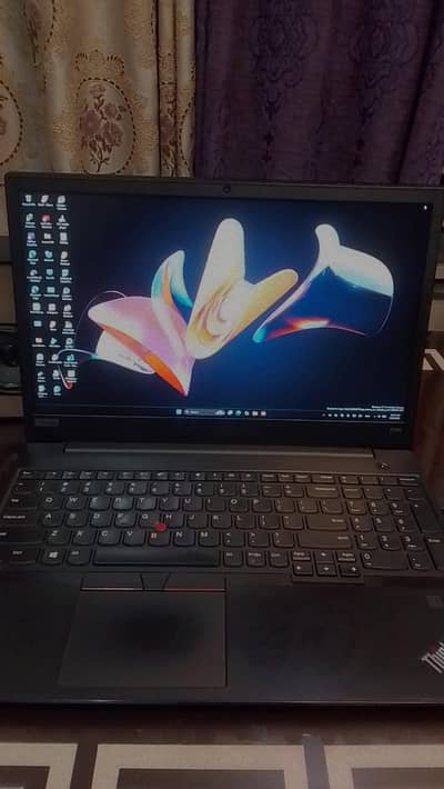 Lenovo ( ThinkPad ) core i5 gen 8th display 15.6 (full size)